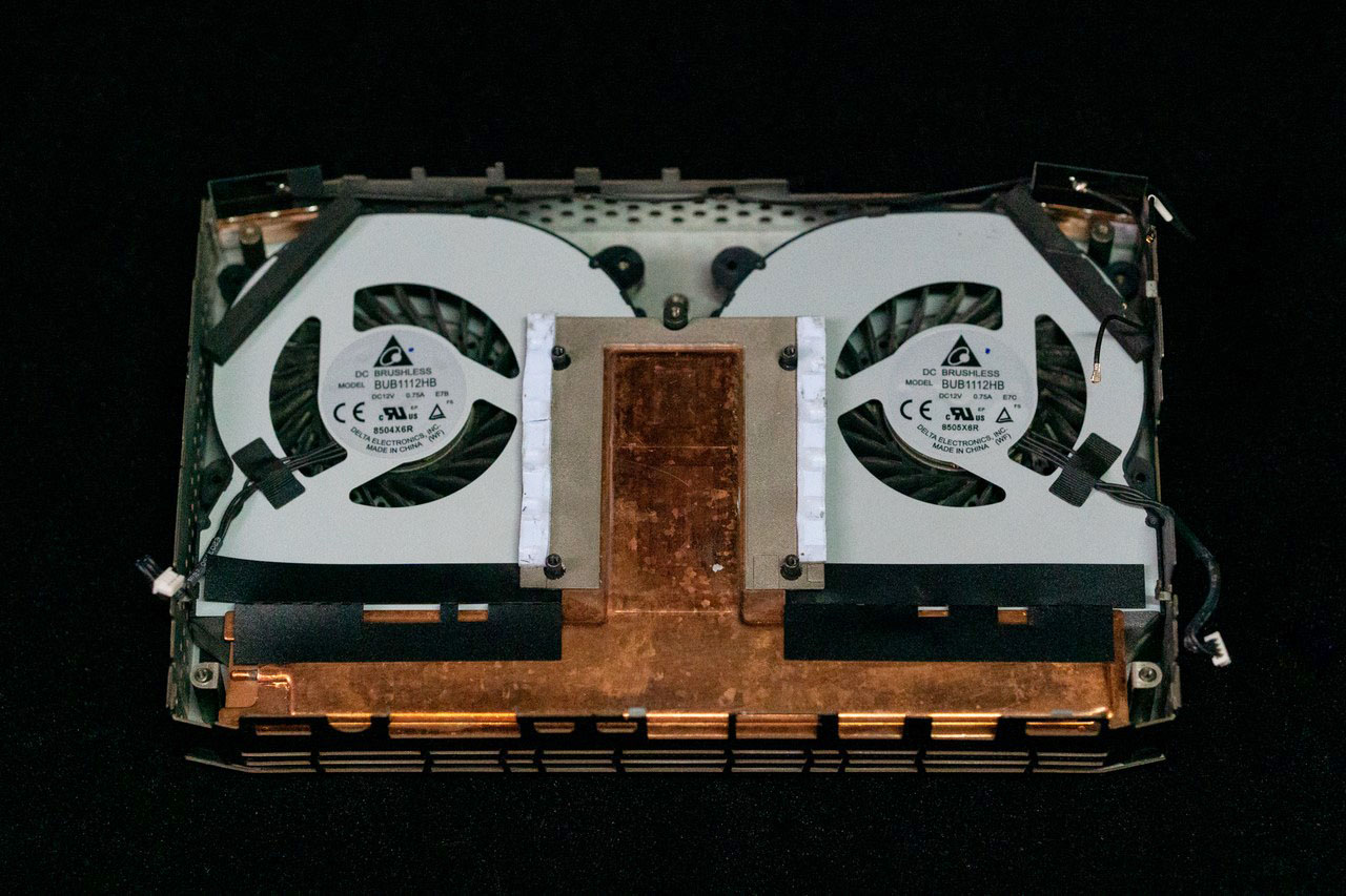 梦幻单热管 + 双风扇散热